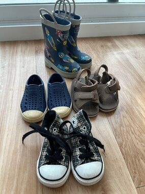 Toddler size 4 shoe lot